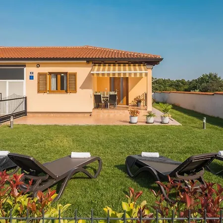 Gracia Villa