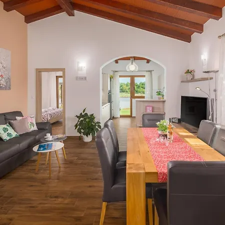 Gracia Sveti Lovrec Pazenaticki