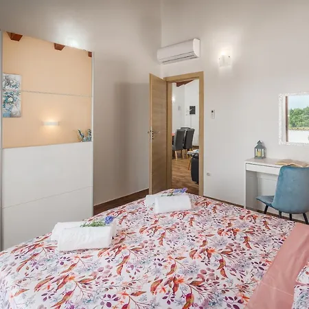 Villa Gracia Sveti Lovreč Pazenatički
