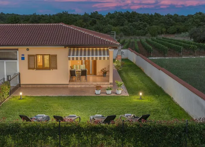 Gracia Villa